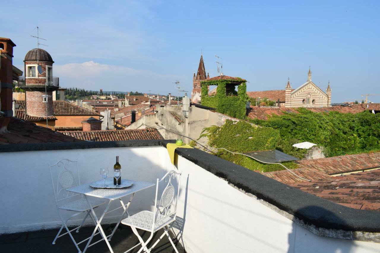 Appartement La Soffitta Bohemien à Vérone Extérieur photo